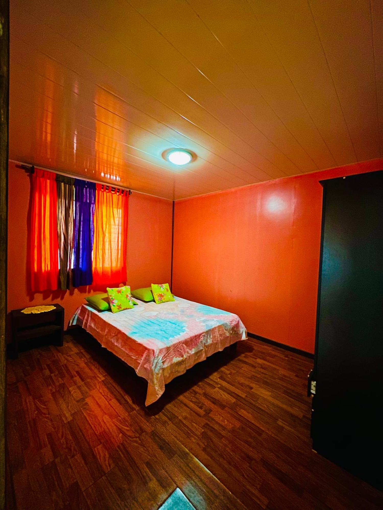Afareaitu Teraupoo Lodge Maison מראה חיצוני תמונה