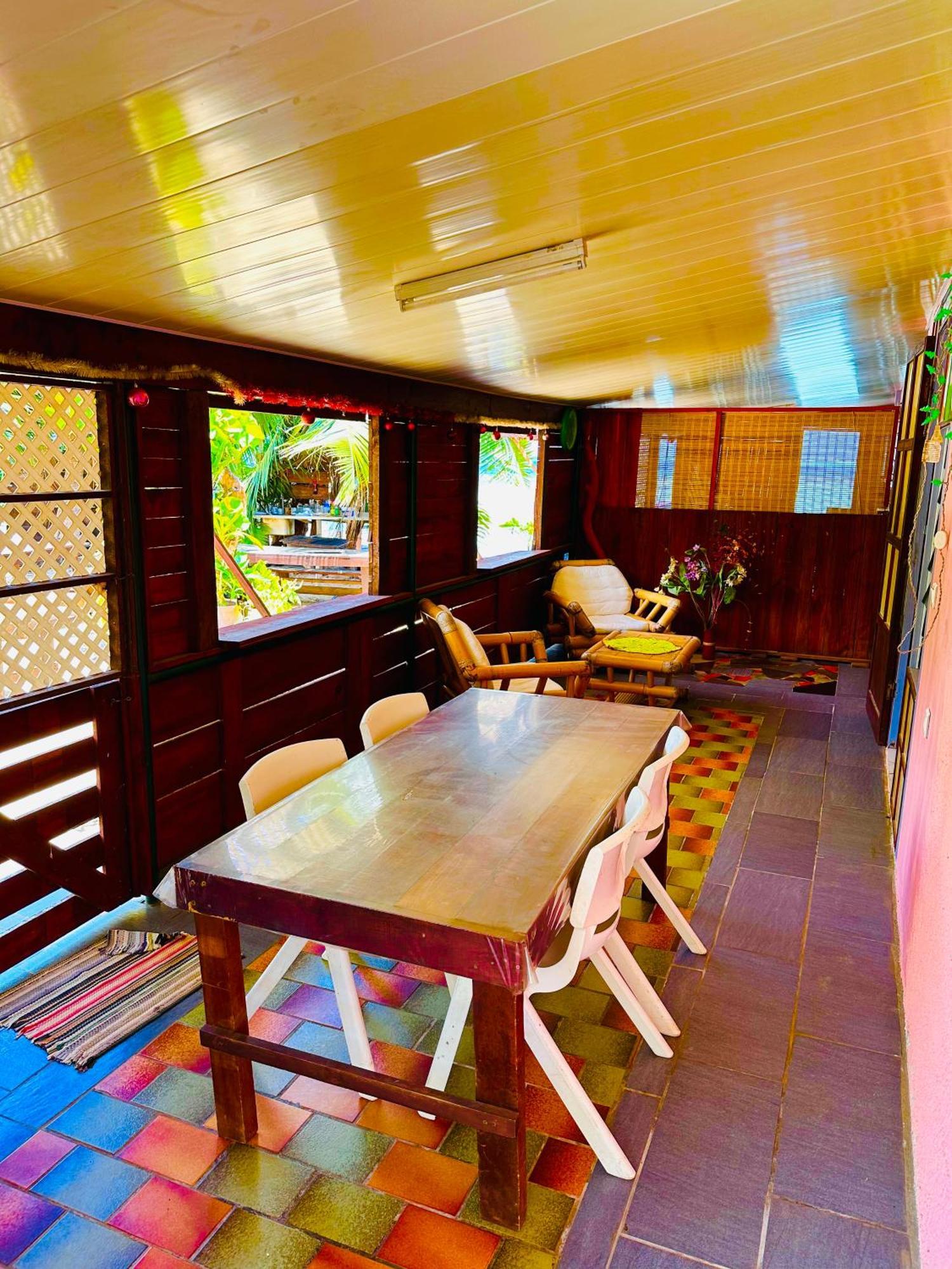 Afareaitu Teraupoo Lodge Maison מראה חיצוני תמונה